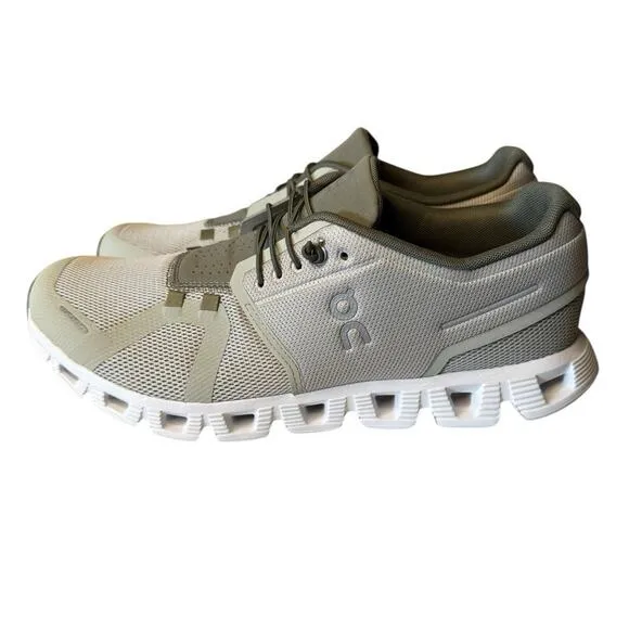 ON Running Cloud 5 Sneakers NEW Chalk Grove Green/Gray Men’s 9.5 Women’s 11
