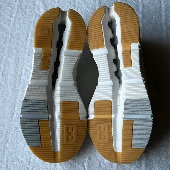 On Running Cloudnova Form 2 White/Ivory Sneakers