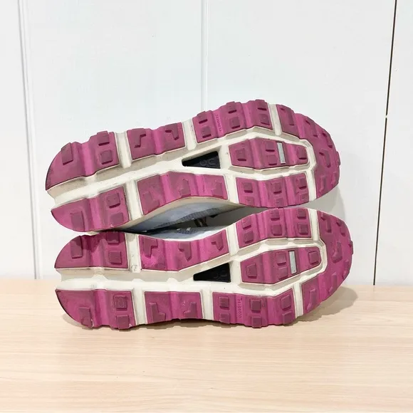 On Running Women’s Cloudvista Sneakers In Heather/Rhubarb Size 7.5