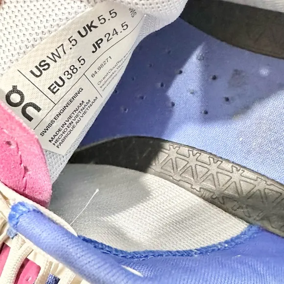 On Running Women’s Cloudvista Sneakers In Heather/Rhubarb Size 7.5