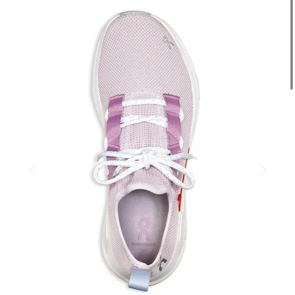 On RunningOn Women's Cloudeasy Sneaker Orchid /Lavender size 8 like new