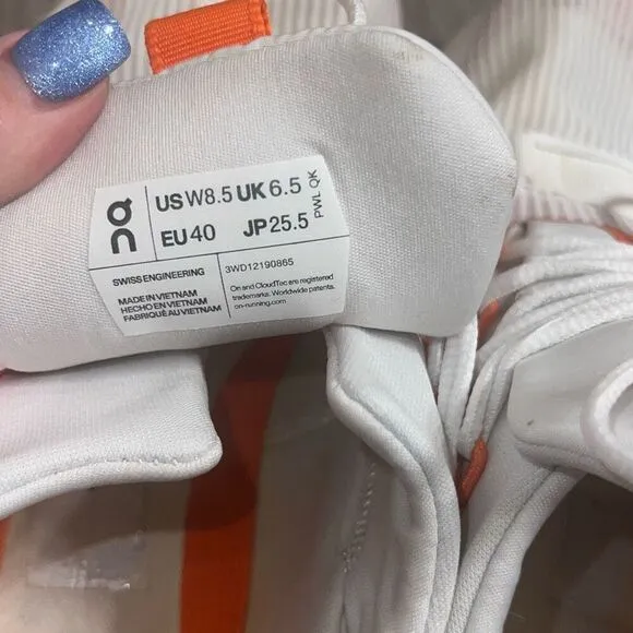 ✨On Cloud Cloudnova Void Sz 8.5 Sneakers✨