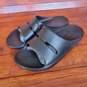 Oofos OOahh Slides Sandals Women 11 Men 9 Blue Black Sportswear Slip-On Comfort