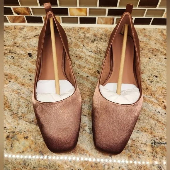 Open Edit Tan Mocha Flats , Size 6, New With Box