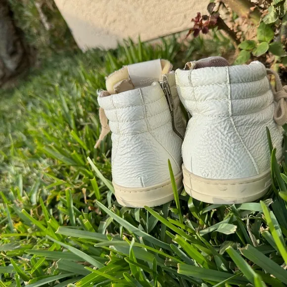 P448 high top white patent leather sneakers Medusa color size 35 US 5