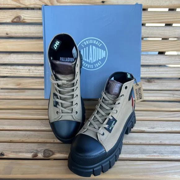Palladium Revolt HI TX Boots Women’s Size 8 Olive Green | NWT