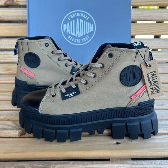 Palladium Revolt HI TX Boots Women’s Size 8 Olive Green | NWT
