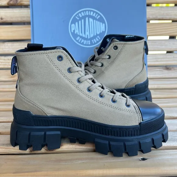 Palladium Revolt HI TX Boots Women’s Size 8 Olive Green | NWT