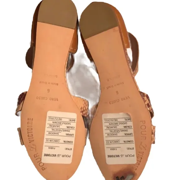 POUR LA VICTOIRE GLADIATOR SANDALS Flats SZ 6
