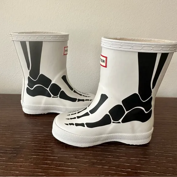 RARE Hunter Skeleton Boots