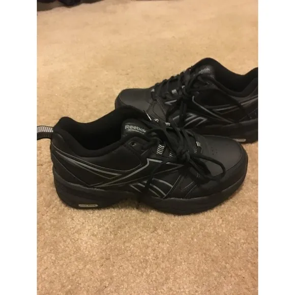 Reebok Men's Athletic Sneakers Shoes Size 8 Black Gray