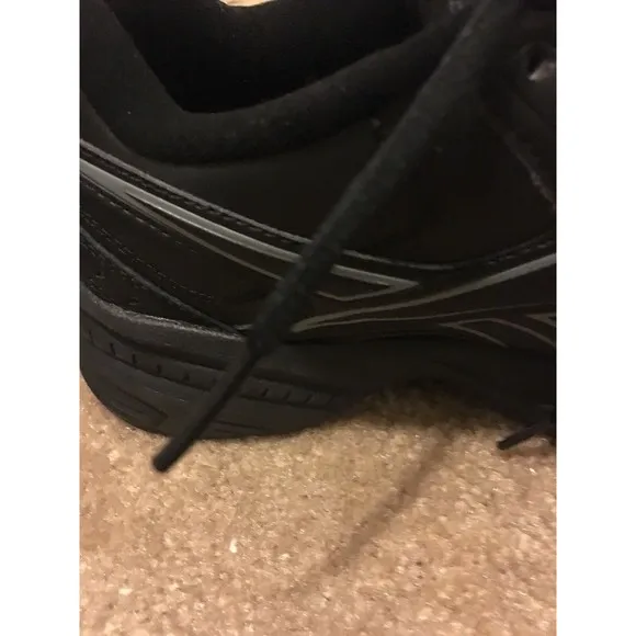 Reebok Men's Athletic Sneakers Shoes Size 8 Black Gray
