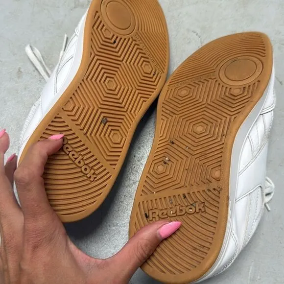 Reebok White Sneakers - Memory Tech Inside - Great Condition - Women's Size 8