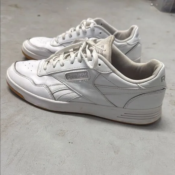 Reebok White Sneakers - Memory Tech Inside - Great Condition - Women's Size 8