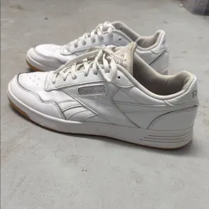Reebok White Sneakers - Memory Tech Inside - Great Condition - Women's Size 8