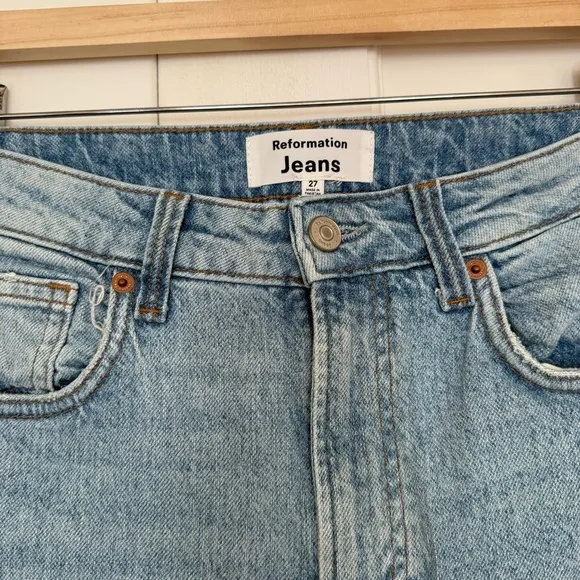 Reformation Liza High Rise Straight Crop Jeans in Montego Wash Size 27