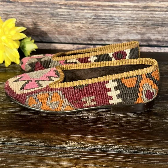 Res Ipsa Kilim loafers in Pink &amp; Burgundy Aztec Print!
