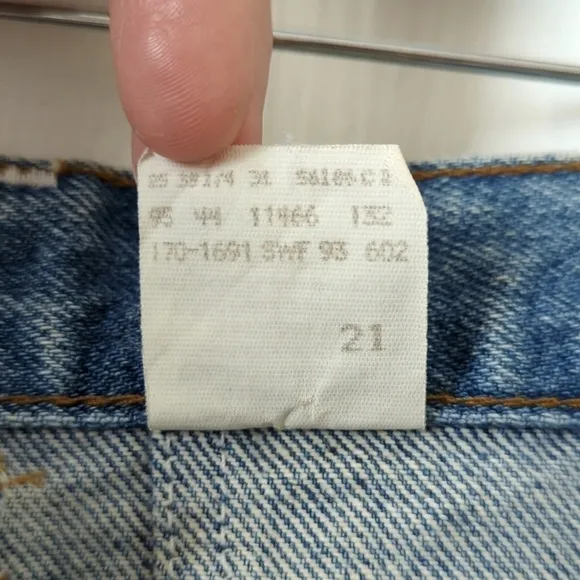 Riders 90's Vintage Deadstock Medium Wash High Rise Easy Fit Tapered Leg Jeans 5
