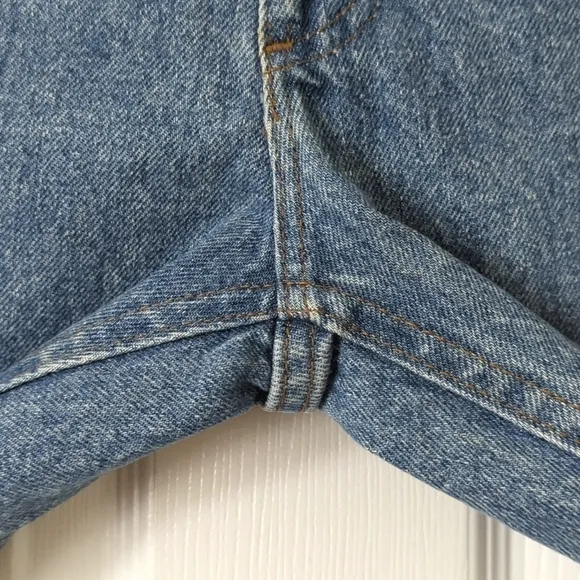 Riders 90's Vintage Deadstock Medium Wash High Rise Easy Fit Tapered Leg Jeans 5