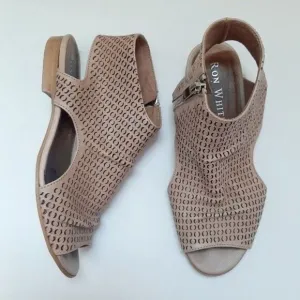 RON WHITE Aerika Leather Laser Cut Shield Sandal Creamy Tan Sz Eur 36 US 5.5 6