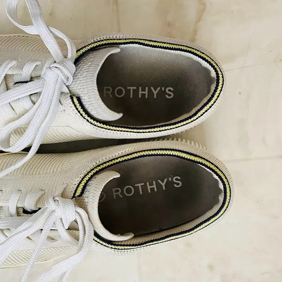 Rothy's Off White Neutral Knit Lace Up Trainer Shoes Sneakers size 9