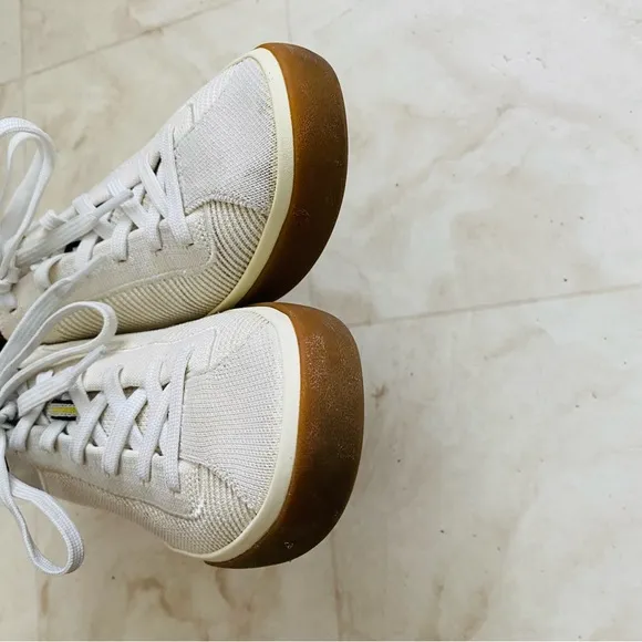 Rothy's Off White Neutral Knit Lace Up Trainer Shoes Sneakers size 9