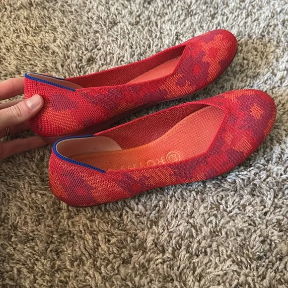 Rothy's Rare Red Botanicamo Round Flat 7