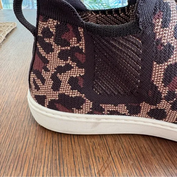 Rothy’s Wildcat Leopard Print High Top Chelsea Boot Pull-on Knit Sneakers Sz 11