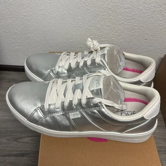 Ryka Classic Sneaker (WIDE)