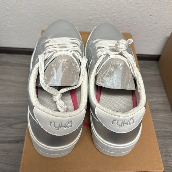 Ryka Classic Sneaker (WIDE)