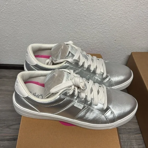 Ryka Classic Sneaker (WIDE)