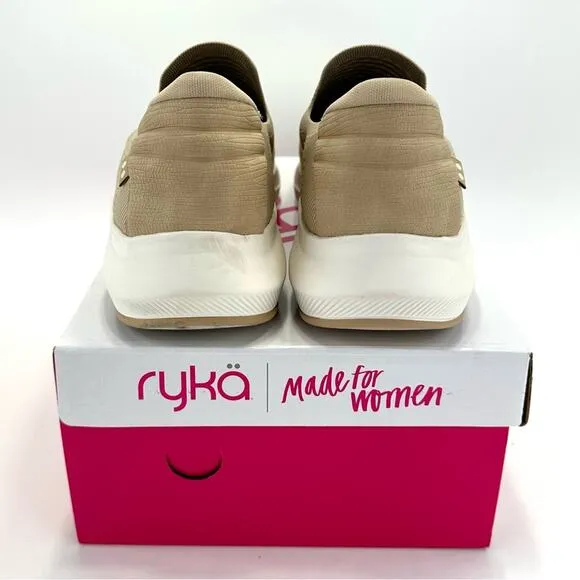 RYKA “FLING” TAN STRETCH KNIT ANATOMICAL INSOLES CASUAL SLIP-ON SNEAKERS🆕