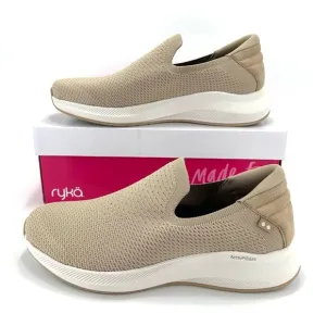 RYKA “FLING” TAN STRETCH KNIT ANATOMICAL INSOLES CASUAL SLIP-ON SNEAKERS🆕