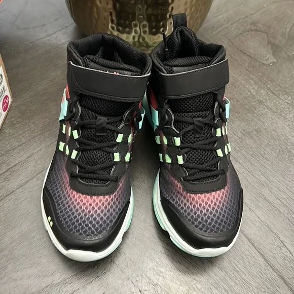 RYKA Women's Devotion XT Mid Top Training Sneakers