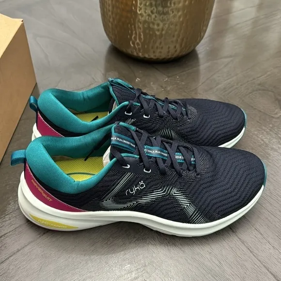 RYKA Women's Never Quit Training Sneakers (WIDE)