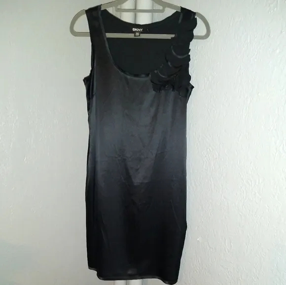 🌺SALE $395 Silk Stretch Blend DKNY Black Mini Dress Donna Karan Abstract Floral