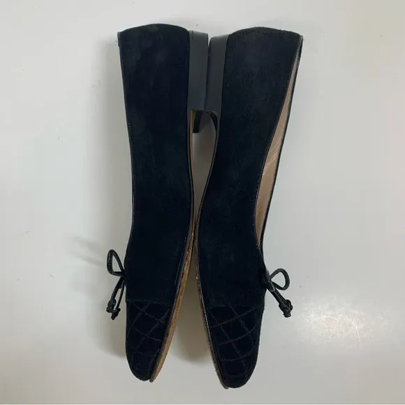 Salvatore Ferragamo Black Suede Flat Loafers Bow &amp; Quilted Detail Toe Size 7