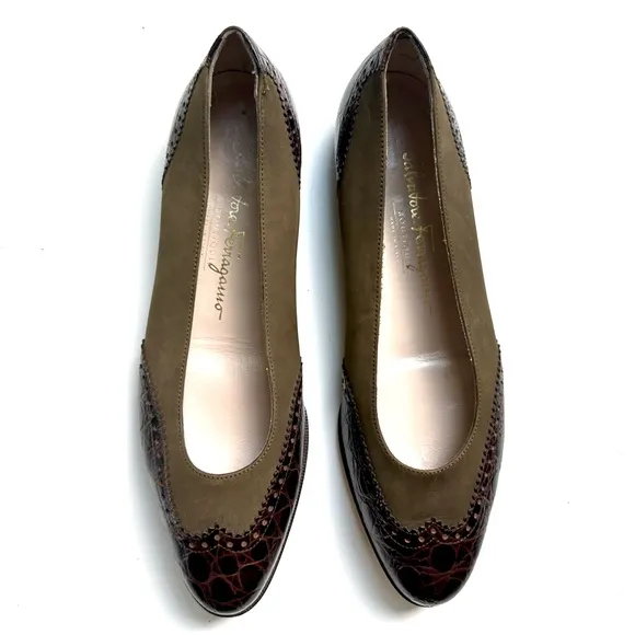 Salvatore Ferragamo Brogue Crocodile embossed &amp; Olive Nabuk leather flats 8.5 B