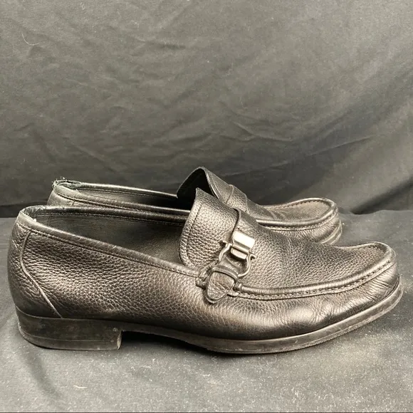 Salvatore Ferragamo men’s logo buckle loafers