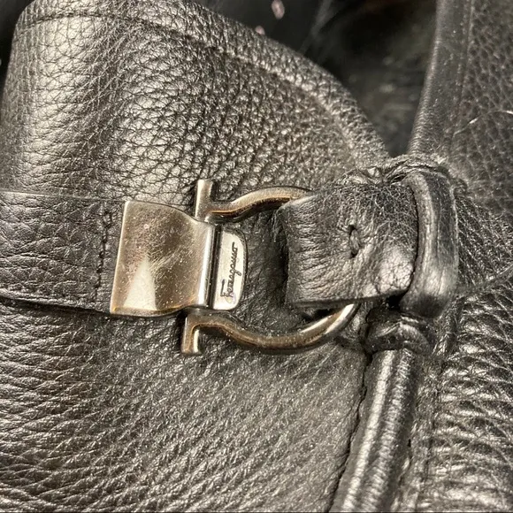 Salvatore Ferragamo men’s logo buckle loafers