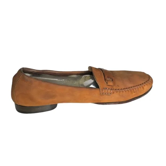 Salvatore Ferragamo Nubuck Leather Loafers Flats British Tan Women’s