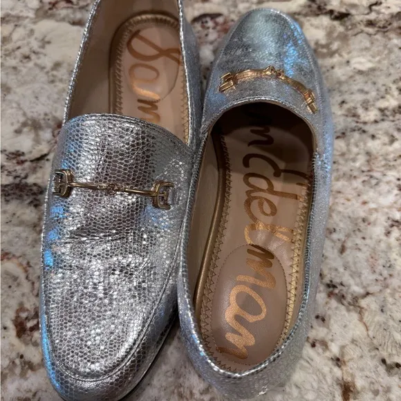 Sam Edelman Women’s Silver Loafers Gold Horsebit hardware size 8.5 metallic