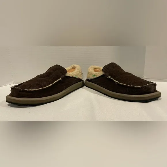 SANUK Chiba Chill Shearing Lined Brown Slip On Loafers Men’s Size 9
