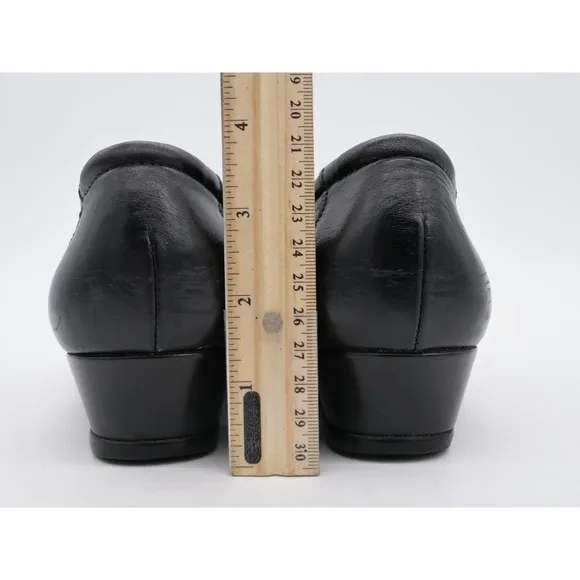 SAS Loafers Womens 9.5 Narrow Black Leather Wedge Heel Slip On Moc Toe Shoes