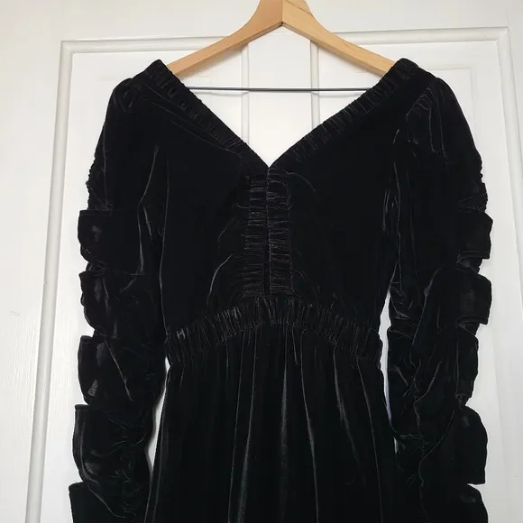 Sea New York Mayde Midi Dress Black Velvet Cut Out Long Sleeves Dark Romantic