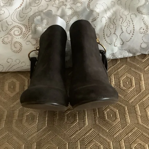 See By Chloé Women's Ring Zip Detail Heeled Ankle Boots 10 (41)