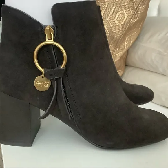 See By Chloé Women's Ring Zip Detail Heeled Ankle Boots 10 (41)