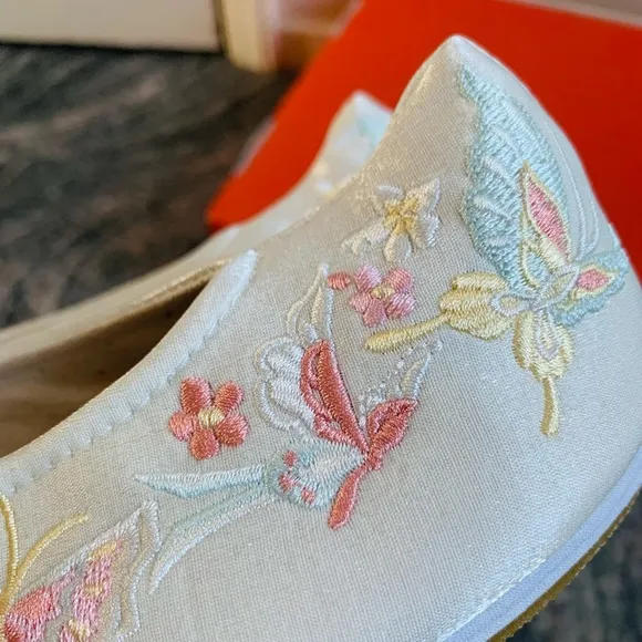 Silk Embroidered Flats