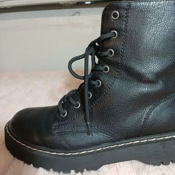 Sincerely Jules Black Combat Moto Boots with Sturdy Soles