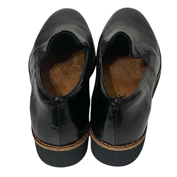 SoftWalk Whistle Black Patent Leather Slip-On Comfort Loafers Shoes 9 Narrow